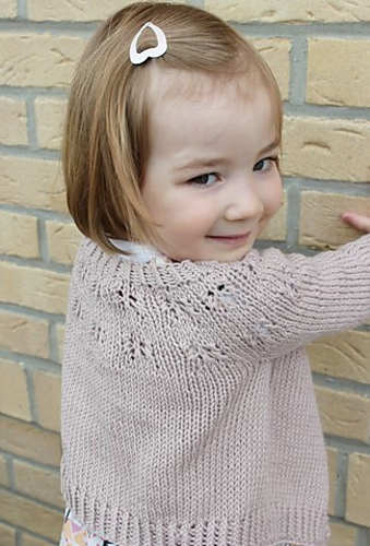 Pulls et gilets pour petite fille, Gilets en tricot petite fille