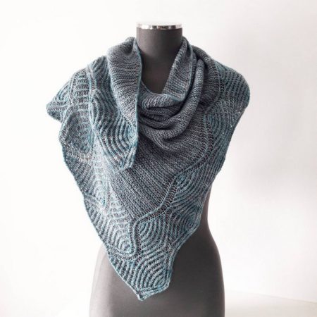 Modele de tricot de chale modele tricot de chale Lil Brioche de Lilofil