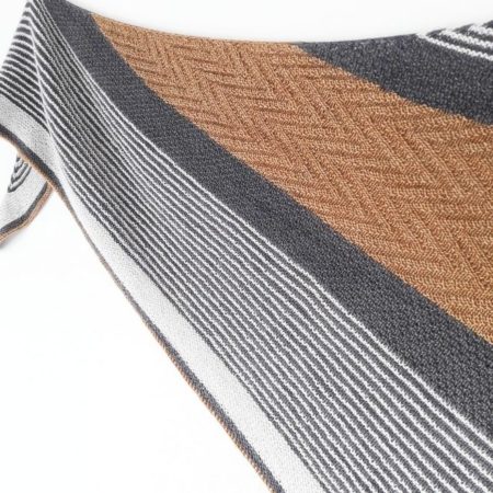 Modele de tricot de chale Modele tricot de chale à tricoter Asiri de Lilofil